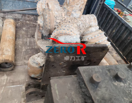 反井鉆機(jī)設(shè)備