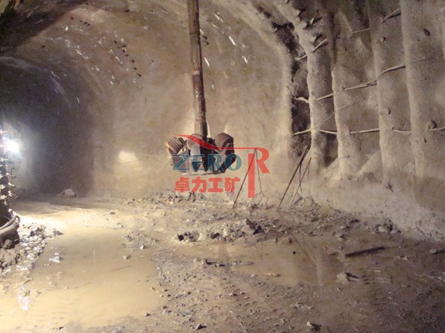 暗立(斜)井反井鉆機(jī)施工,低矮型反井鉆機(jī)施工